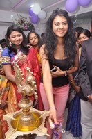 Kamna Jethmalani Launches Naturals Family Salon and Spa